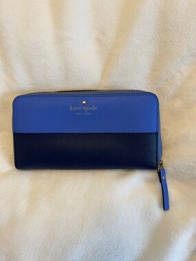 kate spade Two-Tone Royal and Navy Zip Wallet